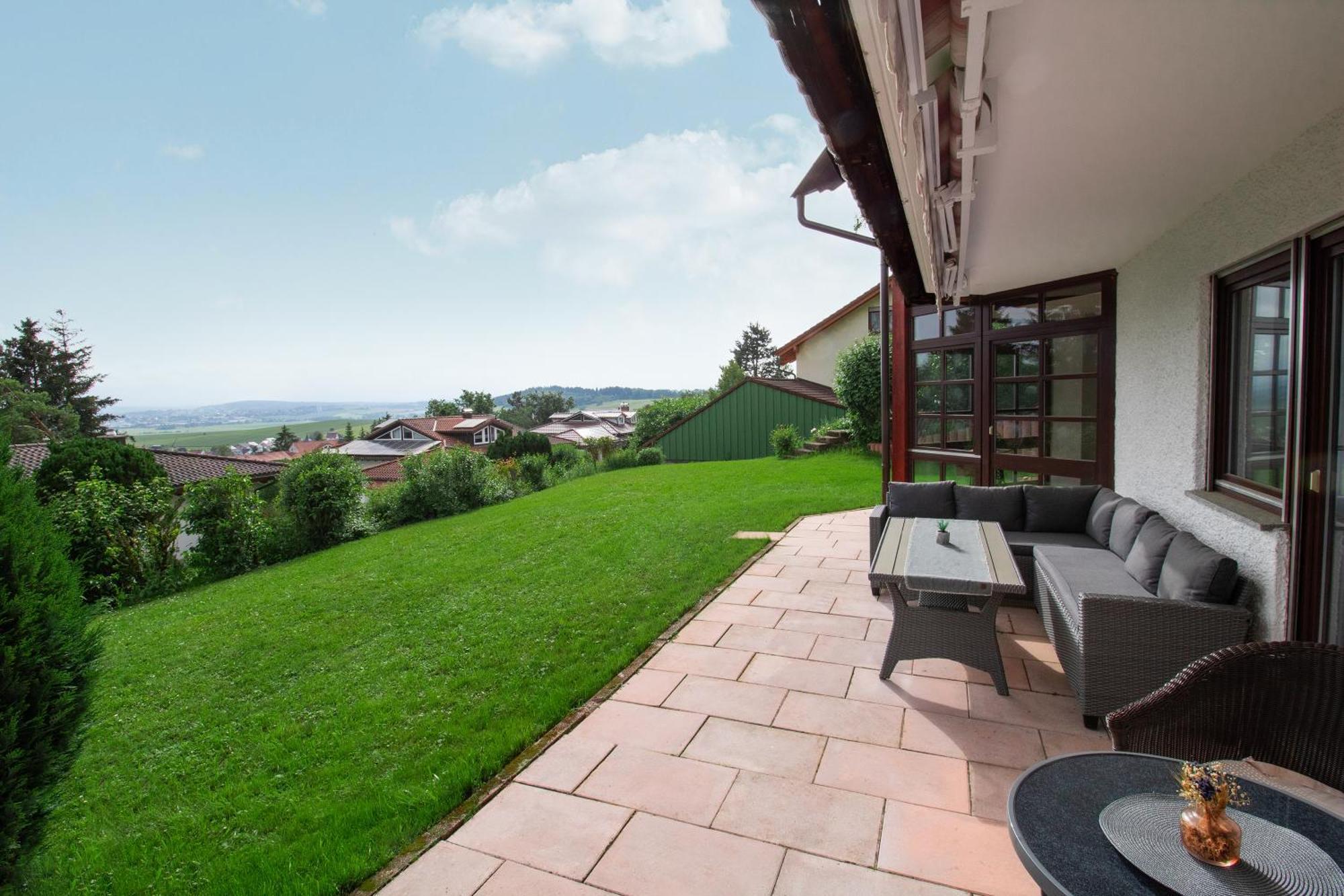 Apartment Kneer - Panoramic View & Private Garden Near Black Forest & Lake Constance Apartment *
