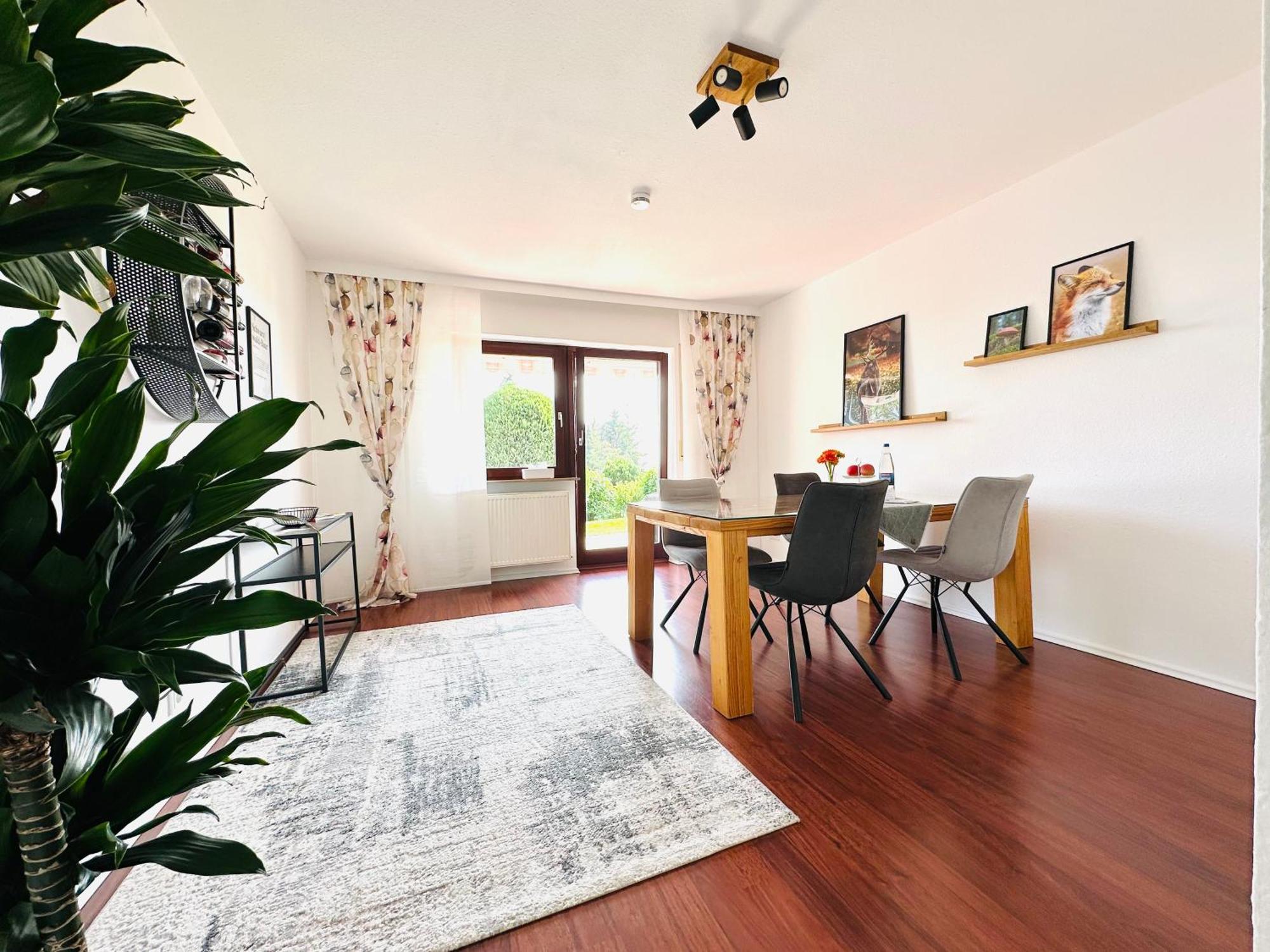 Kneer - Panoramic View & Private Garden Near Black Forest & Constance Appartement